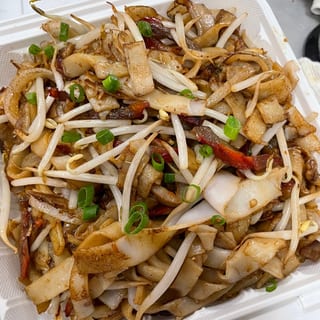 炒粉 159.Chow Funn w/Char Siu